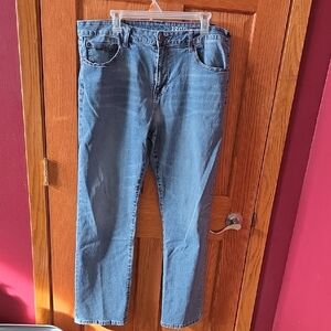 Izod Men's Classic Straight Leg Blue Jeans